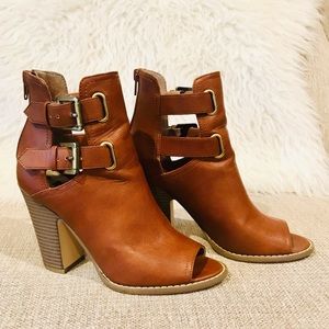 Guess Peeptoe Booties  SZ 6.5